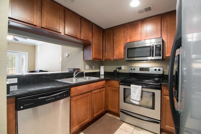 APT-203 - 1440 Nw 3 Rd Pl, Condo with 2 bedrooms, 2 bathrooms and null parking in GAINESVILLE FL | Image 8