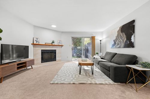 4-6631 Cooney Rd, Richmond, BC, V6Y3T2 | Card Image