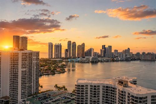3307-3500 Mystic Pointe Dr, Aventura, FL, 33180-2578 | Card Image