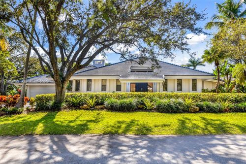 301 Isla Dorada Blvd, Coral Gables, FL, 33143-6514 | Card Image