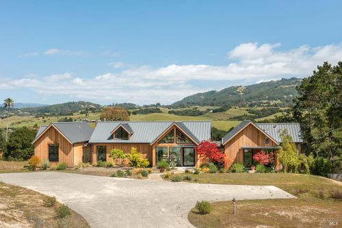 4588 Grange Rd, Santa Rosa, CA, 95404-8802 | Card Image