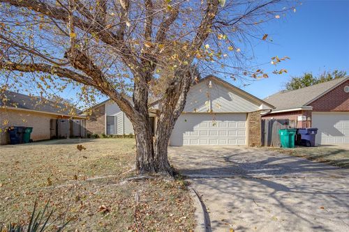 3721 Southwind Ct, Oklahoma City, OK, 73179-3835 | Card Image