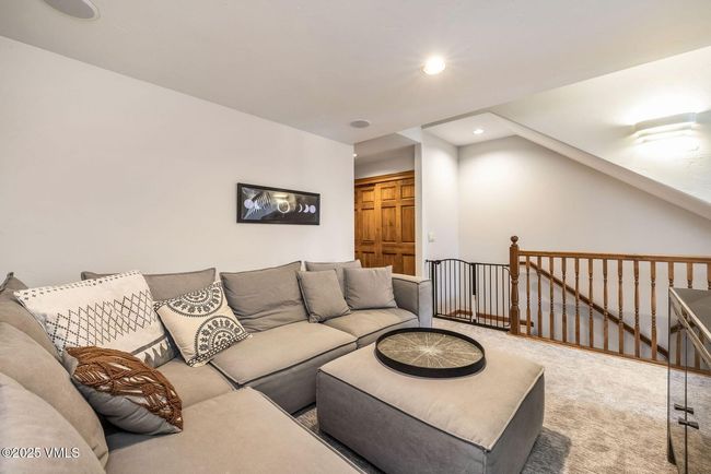 107 Lions Ln, Townhouse with 3 bedrooms, 4 bathrooms and 3 parking in Minturn CO | Image 15