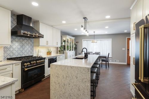 664 Summit Ave, Kenilworth, NJ, 07033-1819 | Card Image