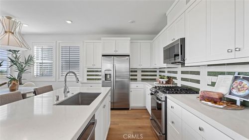 462 Lobata, Irvine, CA, 92618-5959 | Card Image