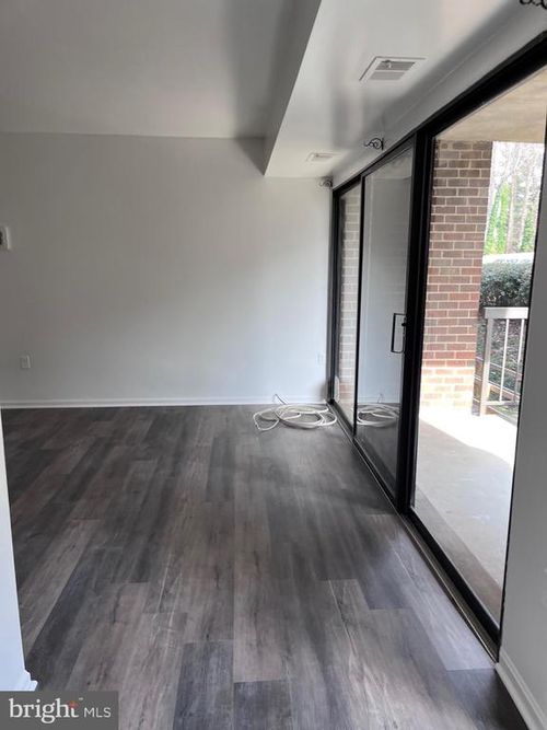 apt-104-9710 Kingsbridge Dr, FAIRFAX, VA, 22031-1681 | Card Image