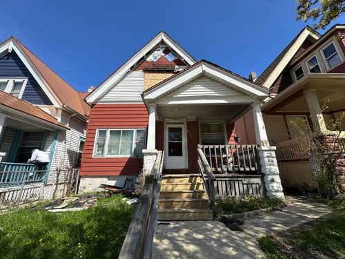 3320 N 2nd St, Milwaukee, WI, 53212-1555 | Card Image