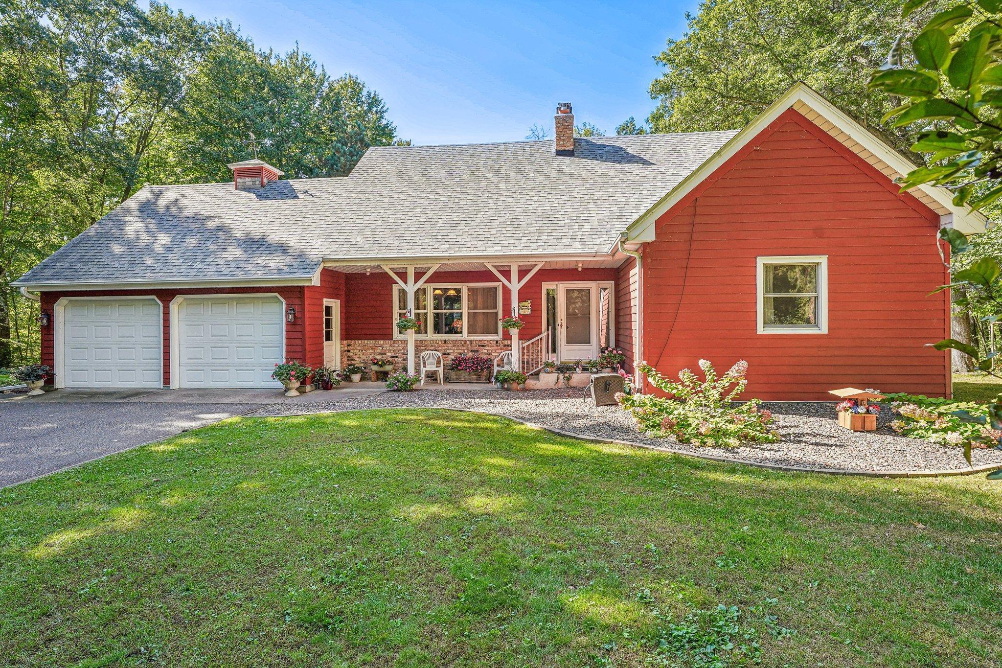 Larkspur Ave, Marine On Saint Croix, MN 55047