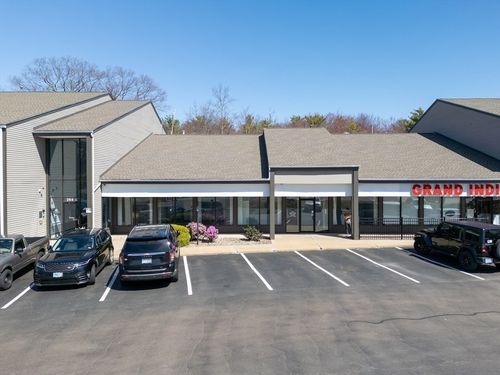 264 N Broadway, Salem, NH, 03079-2132 | Card Image