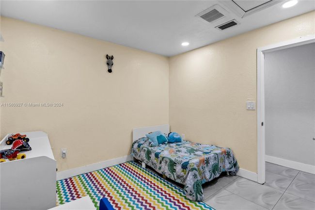24260 Sw 129 Th Path, House other with 3 bedrooms, 1 bathrooms and null parking in Homestead FL | Image 12