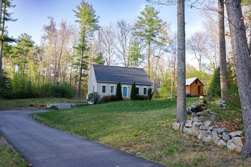 15 Oak Dr, West Brookfield, MA, 01585-2807 | Card Image