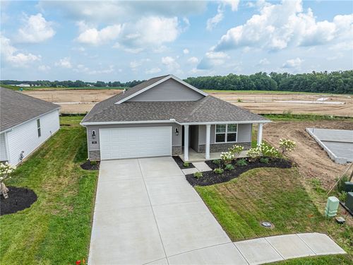 305 Lightfoot Ct, New Carlisle, OH, 45344-1653 | Card Image