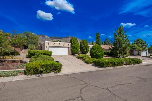 4108 Blue Ridge Place Ne, Albuquerque, NM, 87111 | Card Image