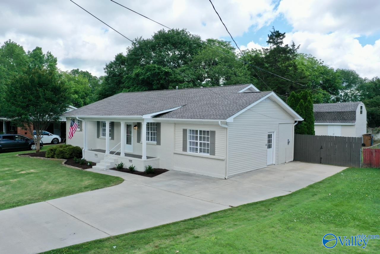 Cooper Ln, Hartselle, AL 35640