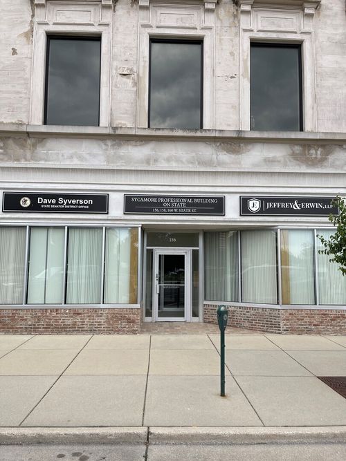 156 W State St, SYCAMORE, IL, 60178-1417 | Card Image