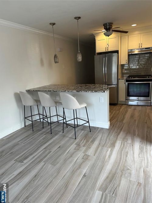 538 3rd St, Carlstadt, NJ, 07072-1535 | Card Image