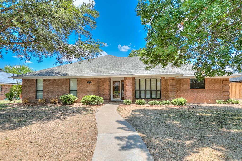 Ridgecrest Ln, San Angelo, TX 76904