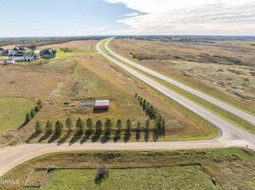 12 Yellowstone Way, Baldwin, ND, 58521 | Card Image