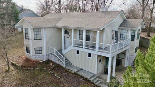 2815 Bustlehead Ct, Charlotte, NC, 28262-9208 | Card Image