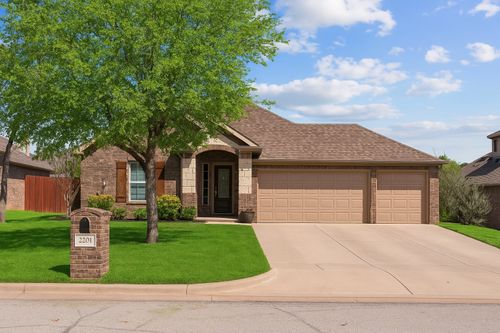 2201 Lorrie Ln, Weatherford, TX, 76087-5315 | Card Image