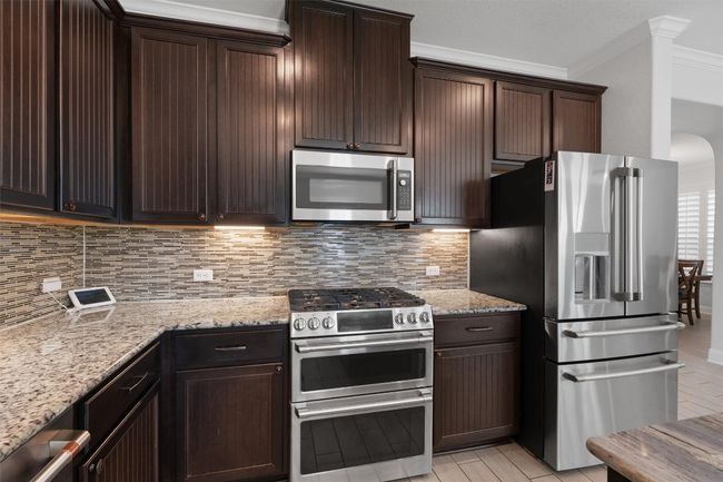 Additional view of kitchen | Image 15