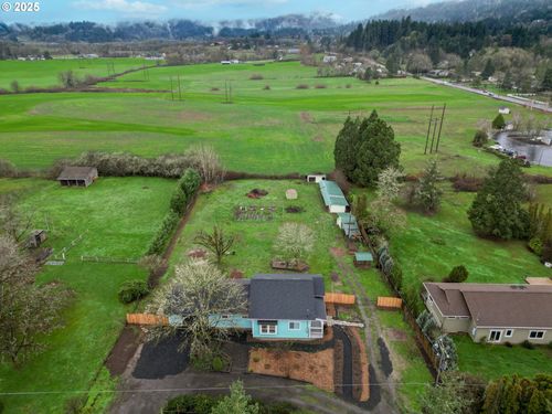 5520 Nw Shasta Ave, Corvallis, OR, 97330-9275 | Card Image