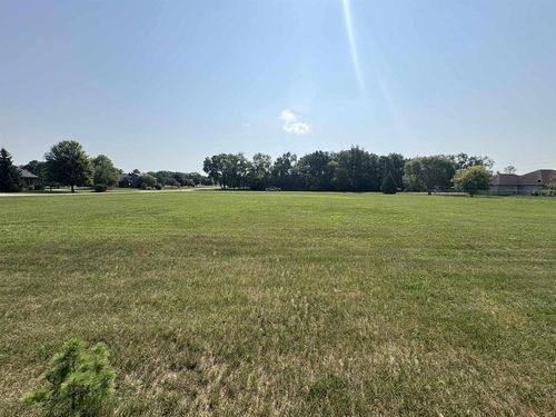 L2 S Chippendale Dr, Beloit, WI, 53511 | Card Image