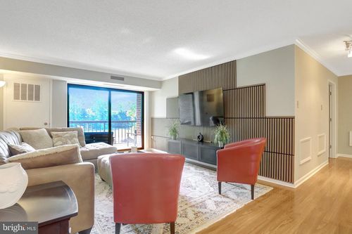 206-200 N Pickett St, ALEXANDRIA, VA, 22304-2122 | Card Image