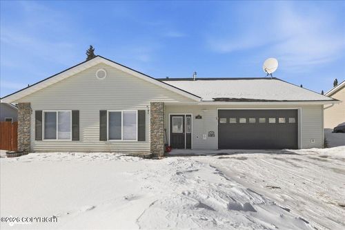 155 Sierra Heights St, Soldotna, AK, 99669-7868 | Card Image