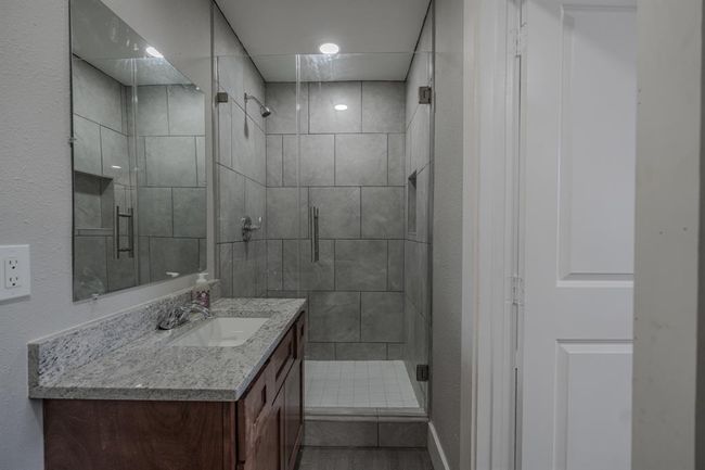 2127 Strawberry Rd, House other with 5 bedrooms, 3 bathrooms and 1 parking in Pasadena TX | Image 19