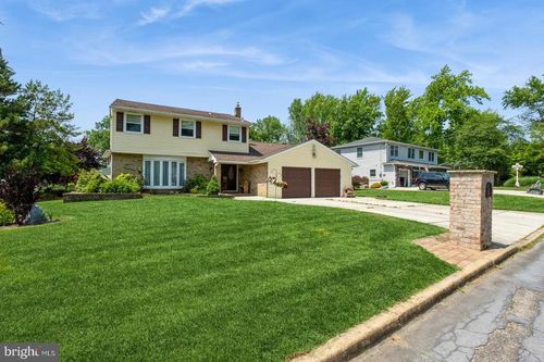 525 Hanover Ave, CHERRY HILL, NJ, 08002-2017 | Card Image