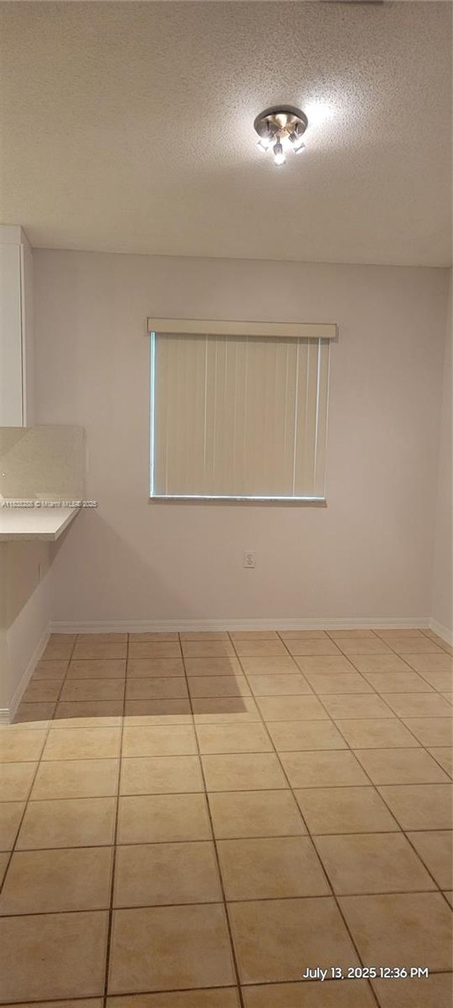 APT-201 - 2125 Nw 77 Th Way, Condo with 3 bedrooms, 2 bathrooms and null parking in Pembroke Pines FL | Image 6