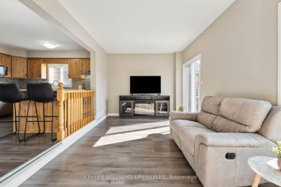 3246 Av Paulpeel, House other with 3 bedrooms, 3 bathrooms and 2 parking in London ON | Image 3