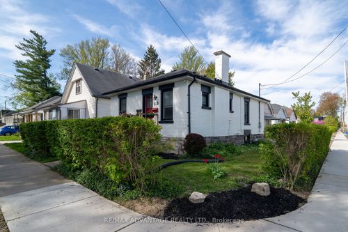 577 English St, London, ON, N5W3V5 | Card Image