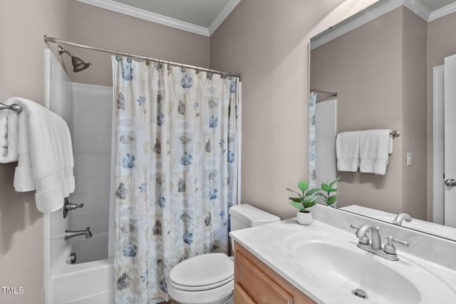 Main Level Full Bath | Image 12