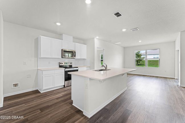 38 Sprout Ln, House other with 3 bedrooms, 2 bathrooms and null parking in ORMOND BEACH FL | Image 4