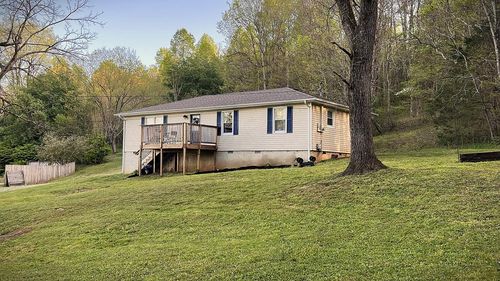 729 Jefferson Ave, Sparta, TN, 38583-1021 | Card Image