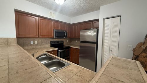 apt-105-1755 Village Blvd, West Palm Beach, FL, 33409-2071 | Card Image