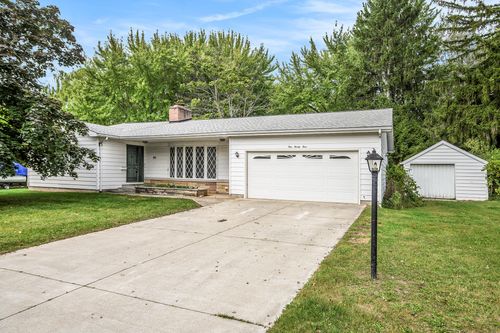 124 W Beryl St, Scottville, MI, 49454-1003 | Card Image