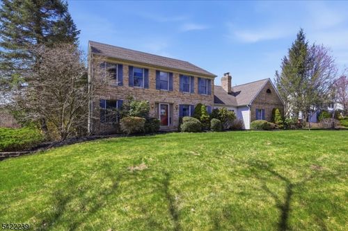 7 Winchester Ave, Budd Lake, NJ, 07828-2200 | Card Image