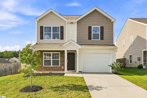 105 Rustic Ridge Dr, Easley, SC, 29640-8009 | Card Image