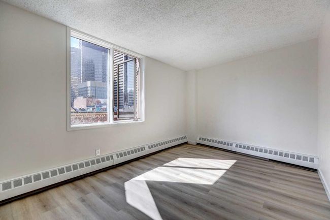301 - 128 2 Avenue Se, Condo with 3 bedrooms, 2 bathrooms and 1 parking in Calgary AB | Image 18