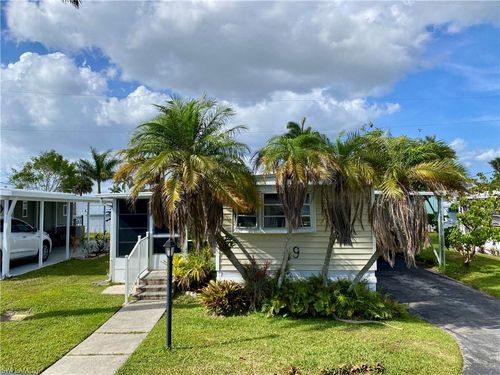 68-9 Oregon Trl, NAPLES, FL, 34113-7941 | Card Image