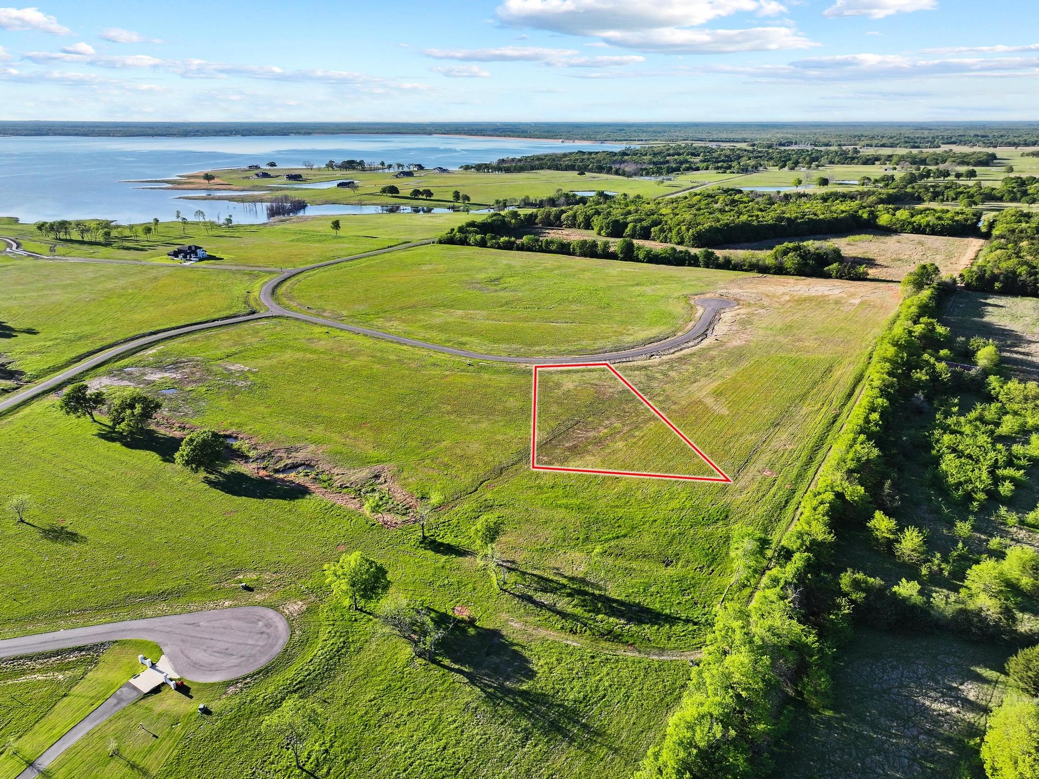 Land in Honey Grove