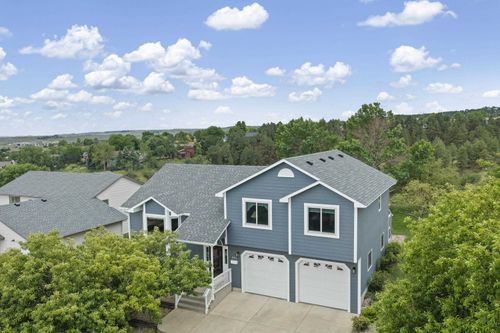 551 Fox Run Dr, Rapid City, SD, 57701-2328 | Card Image