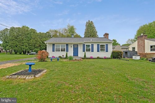 450 E E St, PURCELLVILLE, VA, 20132-3319 | Card Image