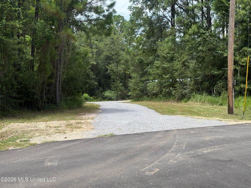 5622 Hoda Rd, Kiln, MS, 39556-6156 | Card Image