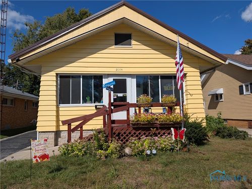 2054 Loxley Rd, Toledo, OH, 43613-5013 | Card Image