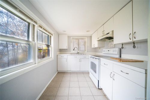 2-126 Tanglewylde Rd, Lake Peekskill, NY, 10537-1039 | Card Image