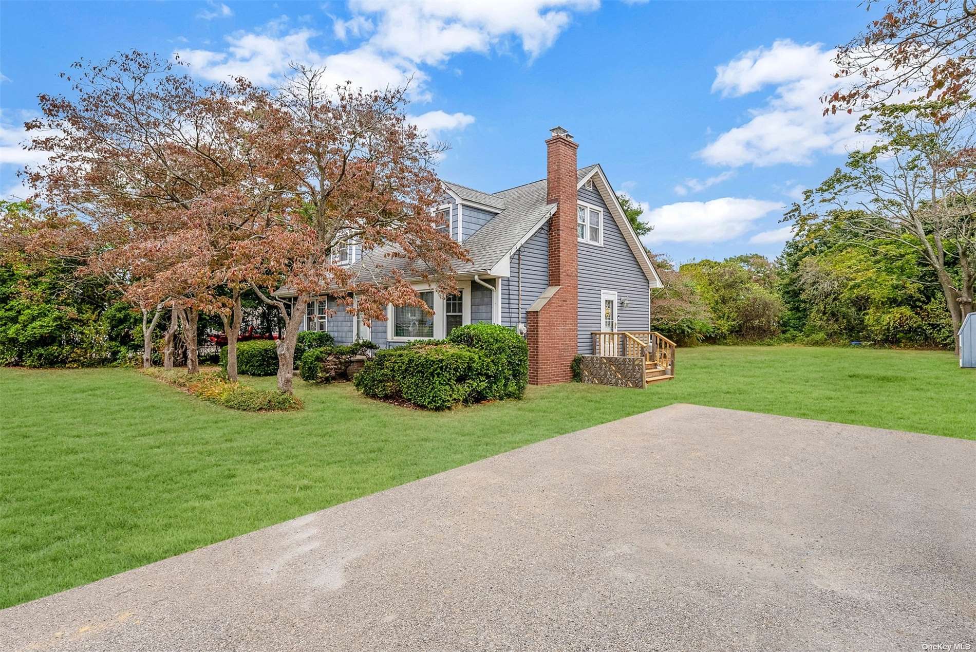 Johnson Ave, Bohemia, NY 11716